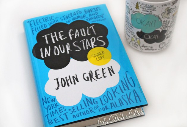 Macarons and Books 039