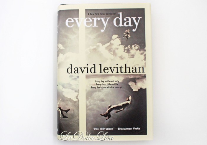 Macarons and Books 049