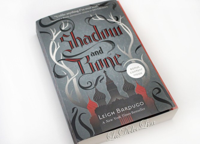 Macarons and Books 056